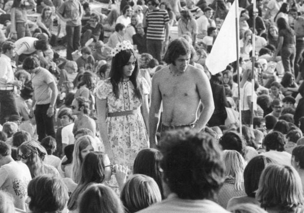 Concertgoers in crowd at Mississippi River Festival
